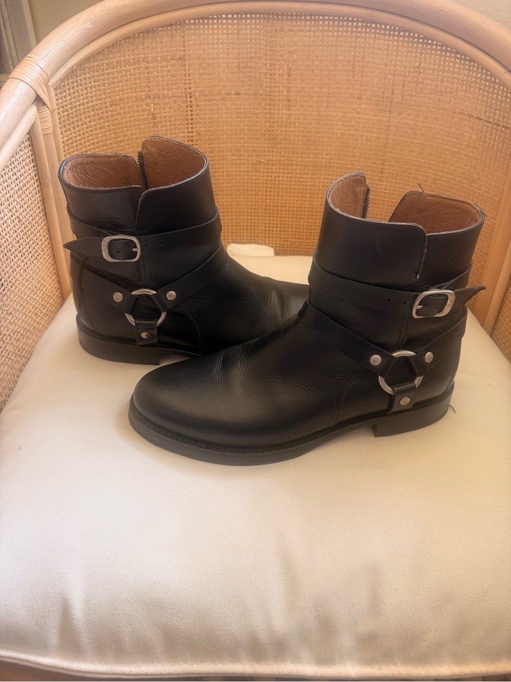Frye Boots - Frye & Co. Dylan Judophur 
Mens Black Leather Harness Boots
SIZE 10